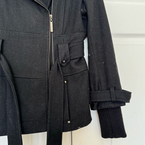 Kensie Black Coat Size XS (ZIPPER DOES NOT WORK) - Picture 3 of 4